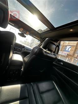 جیپ گراند شیرۆکی